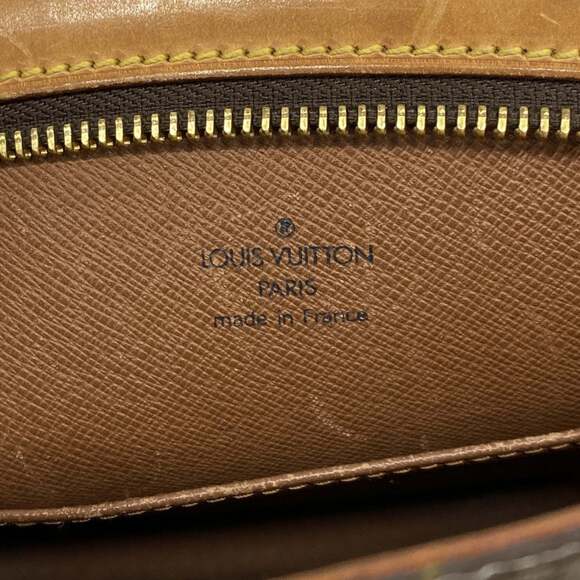 LOUIS VUITTON Brown Monogram Shoulder Bag - Picture 5 of 12